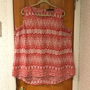 Lovely! Coral & White top size 2X